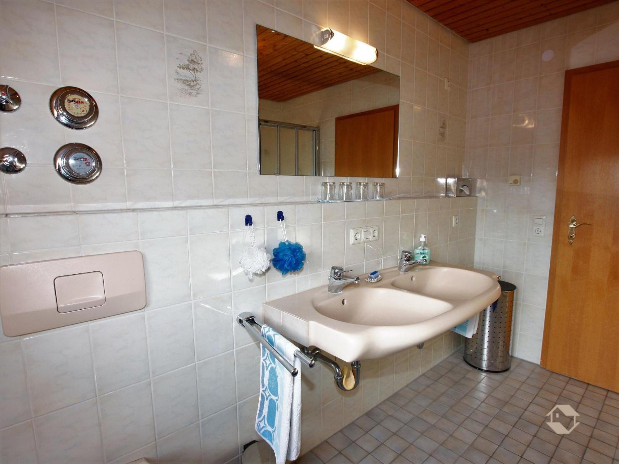 Haus Doerflinger Frau Marianne Apartment Шлухзее Екстериор снимка